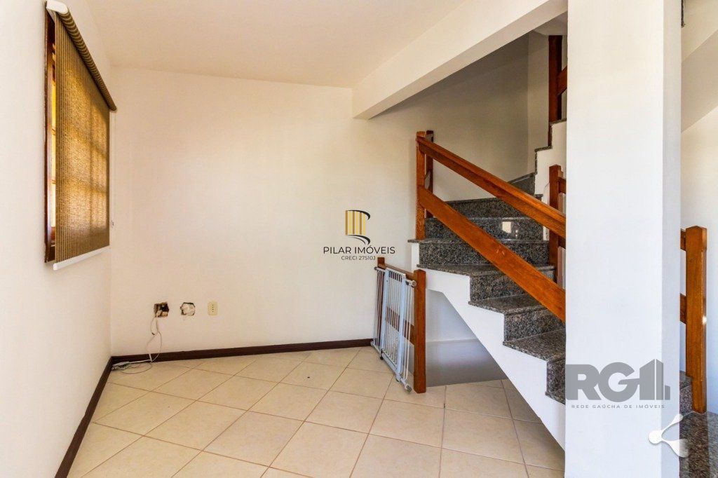 Casa 3 Dormitório(s) Bairro Ipanema