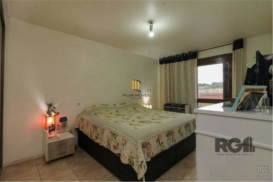 Casa de 285m² - 4 dormitórios, 4 vagas no bairro Bom Jesus