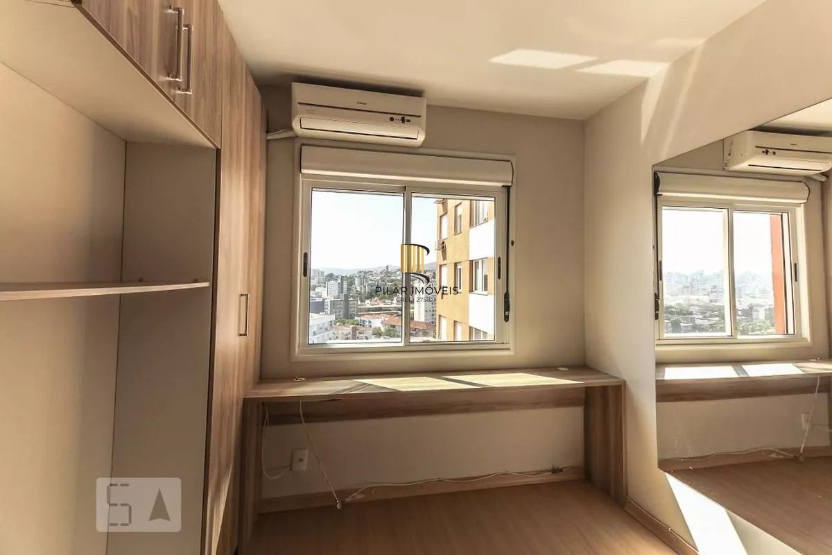 Apartamento de  01 dormitorio com vaga de garagem na Azenha - Porto alegre.