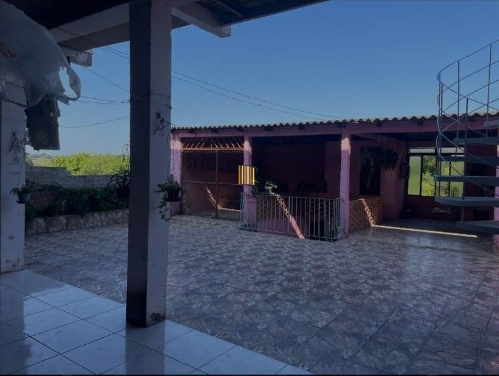 Casa 4 dormitórios no bairro Cecília