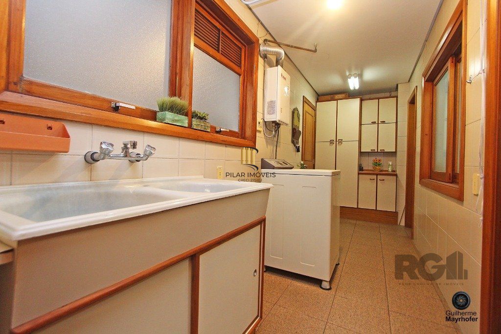 Excelente apartamento de 315m² com 3 dormitórios e 2 vagas.