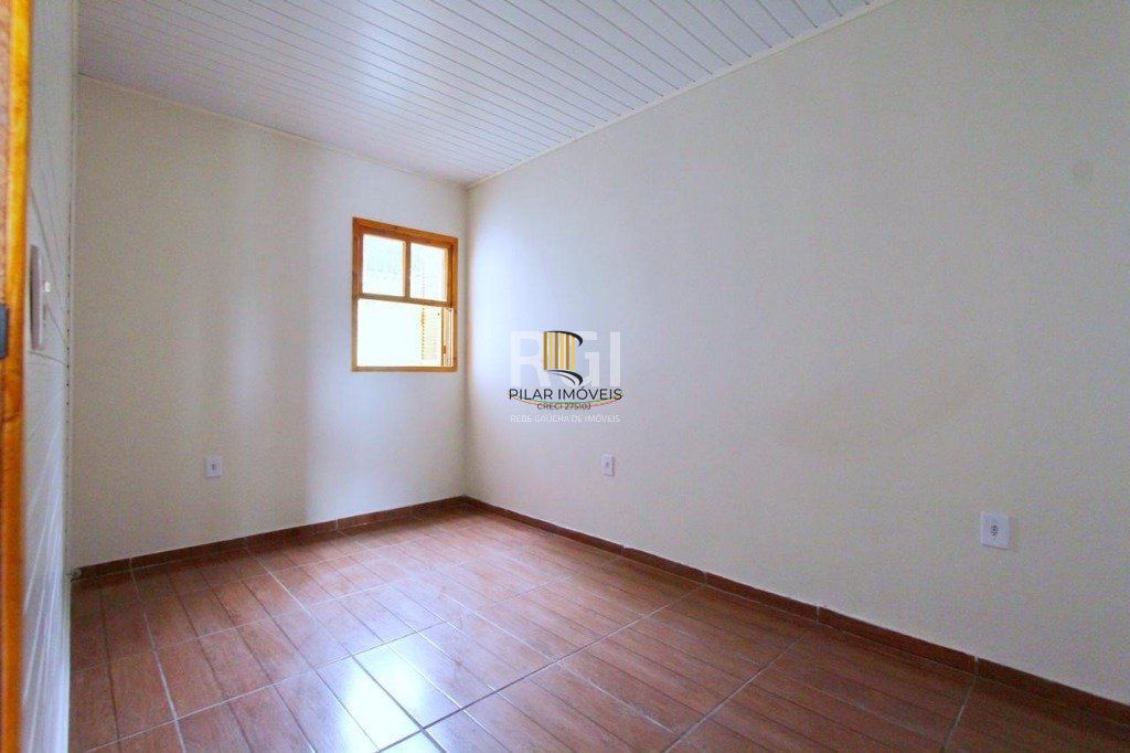 CASA BEM LOCALIZADA NA CAVALHADA EM FRENTE AO CECOPAM