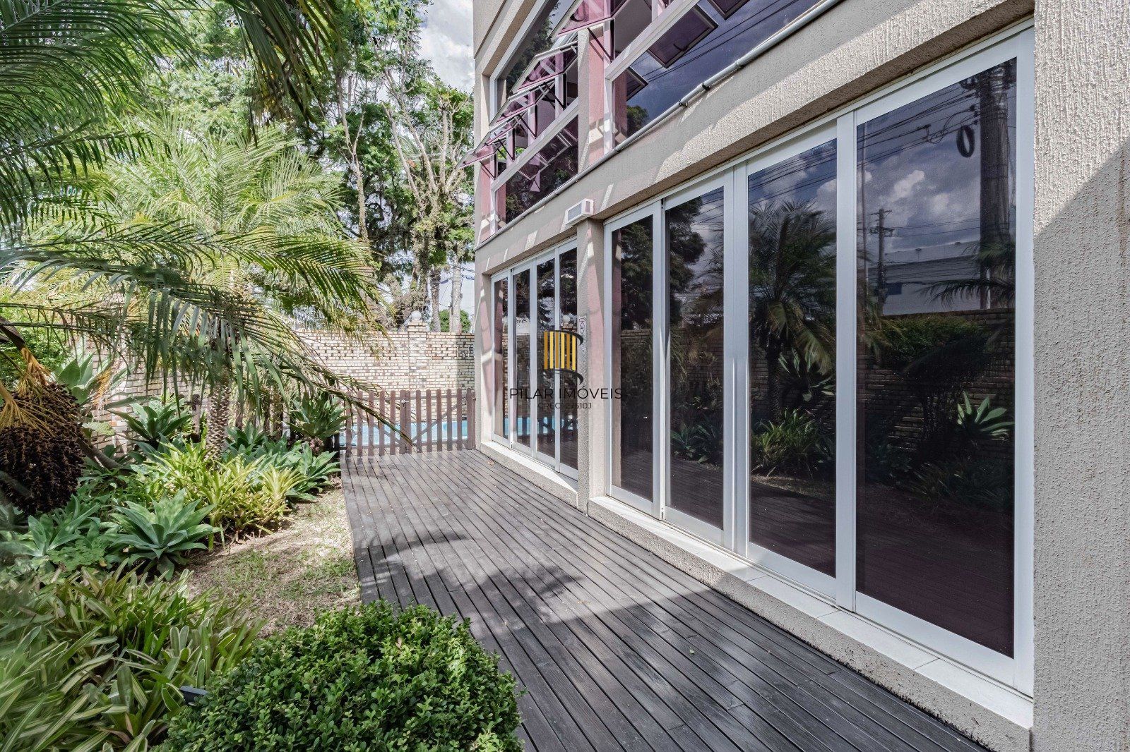 Casa em Condomínio com 3 quartos, 1 vaga e 98m² Avenida Juca Batista - Ipanema, Porto Alegre