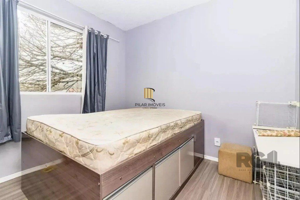 Apartamento de 2 dormitórios de 42m², no bairro Glória