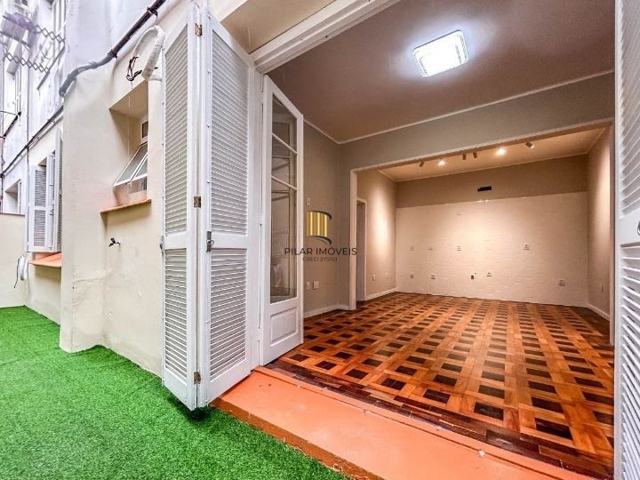 Apartamento garden de 01 dormitorio com suite no bairro Bom Fim/ Porto alegre. - Pilar Imóveis