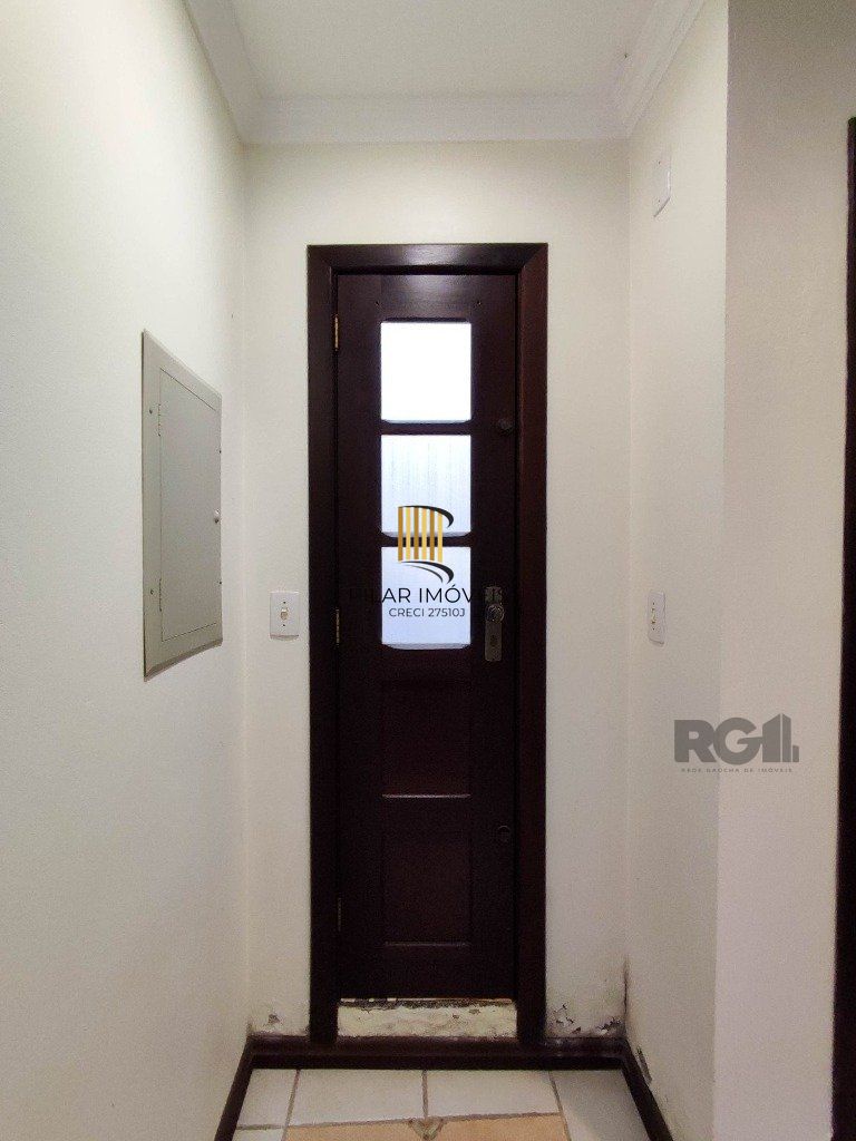 Excelente casa de 230m² com 4 dormitórios e 3 vagas.