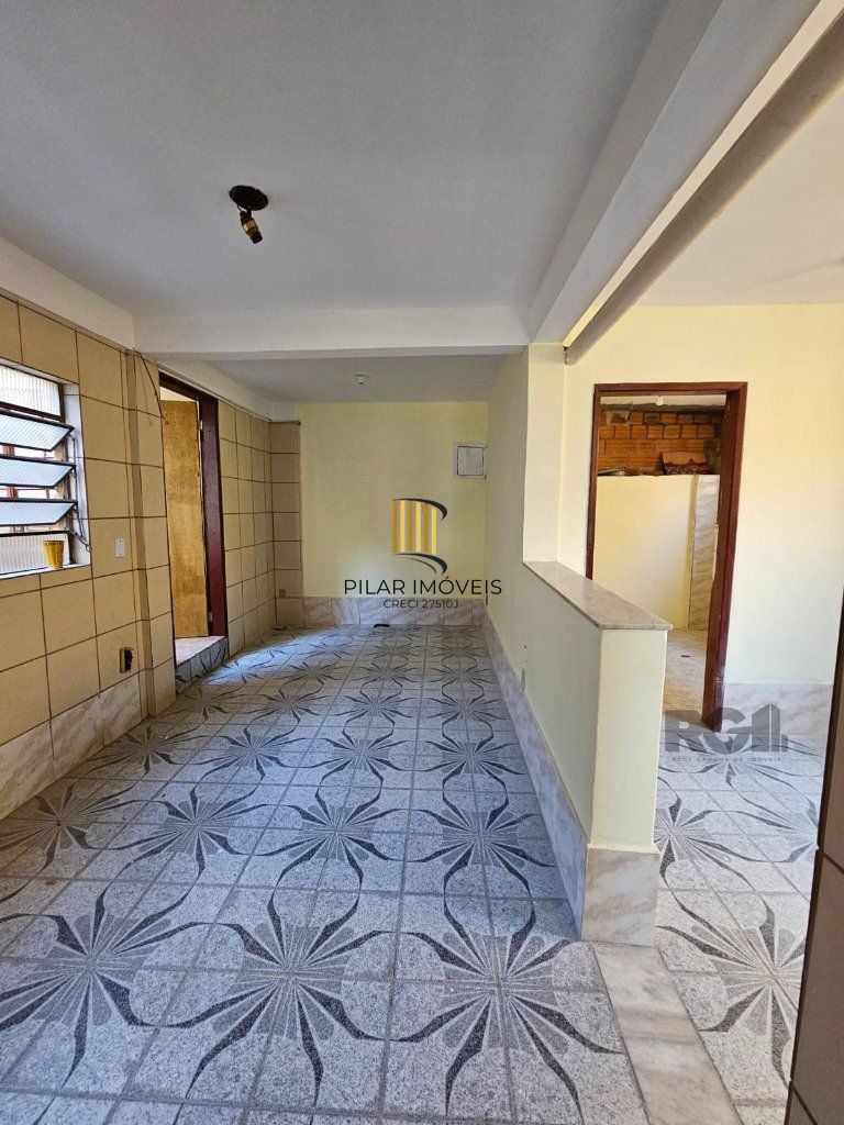 Casa para Venda - 248.56m², 5 dormitórios, 2 vagas - Teresópolis