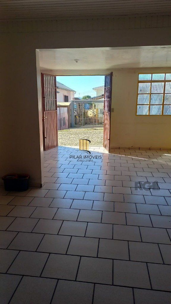 Casa 3 Dormitório(s) Bairro Santa Corona