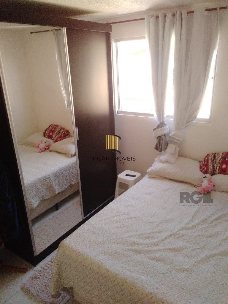 Apartamento 2 Dormitório(s) Bairro Glória