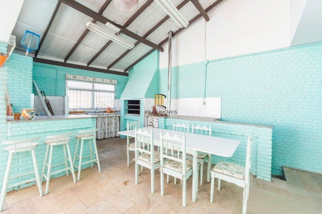 Casa com 333m² no bairro passo da areia
