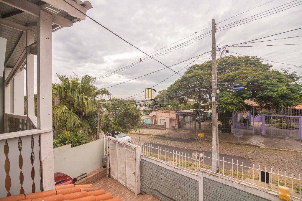 Casa 3 Dormitório(s) Bairro Jardim São Pedro