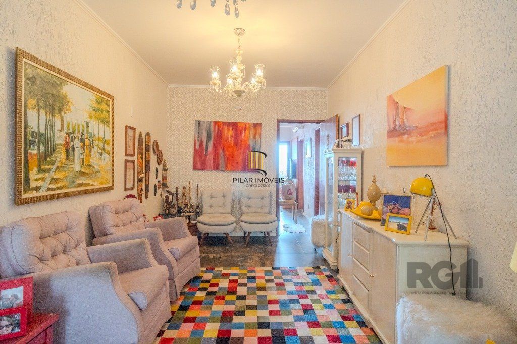 Casa 3 dormitórios no bairro Medianeira