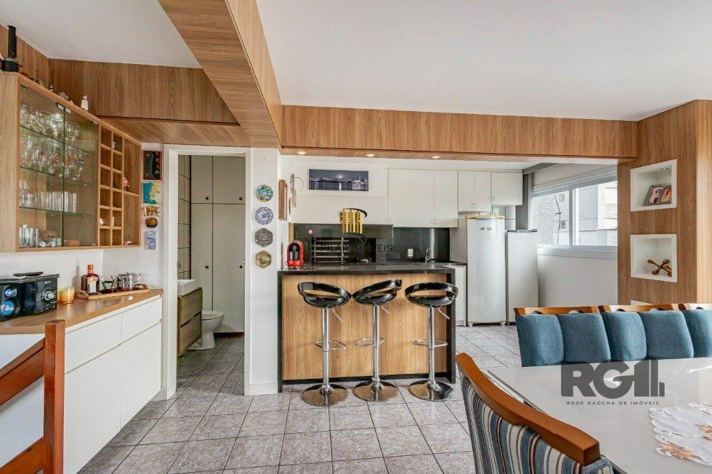 Cobertura para Venda - 191.89m², 3 dormitórios, sendo 1 suites, 1 vaga - Centro Histórico