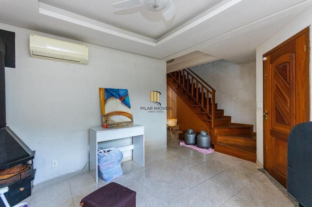 Casa de 3 dormitórios no Bairro Lomba do Pinheiro - Porto Alegre - Pilar Imóveis