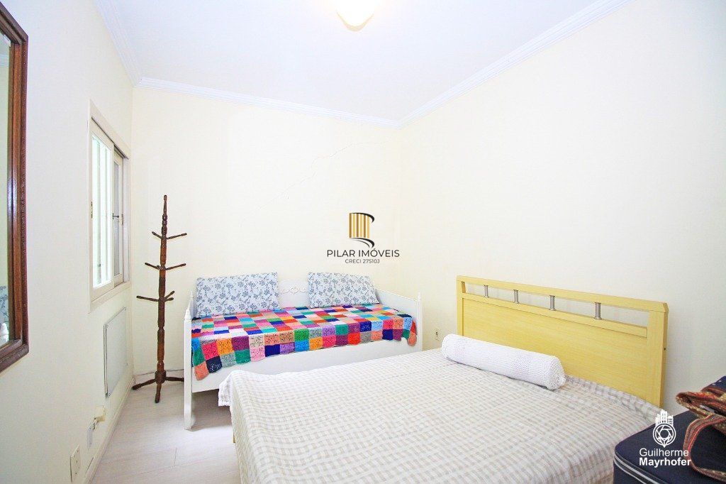 Casa para Venda - 130m², 3 dormitórios, sendo 1 suites, 4 vagas - Sarandi