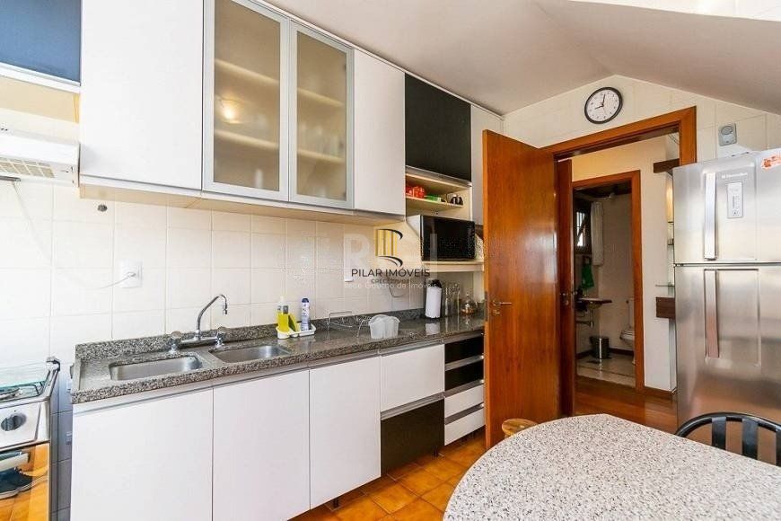 Casa Em Condomínio 224m², Bairro Tristeza