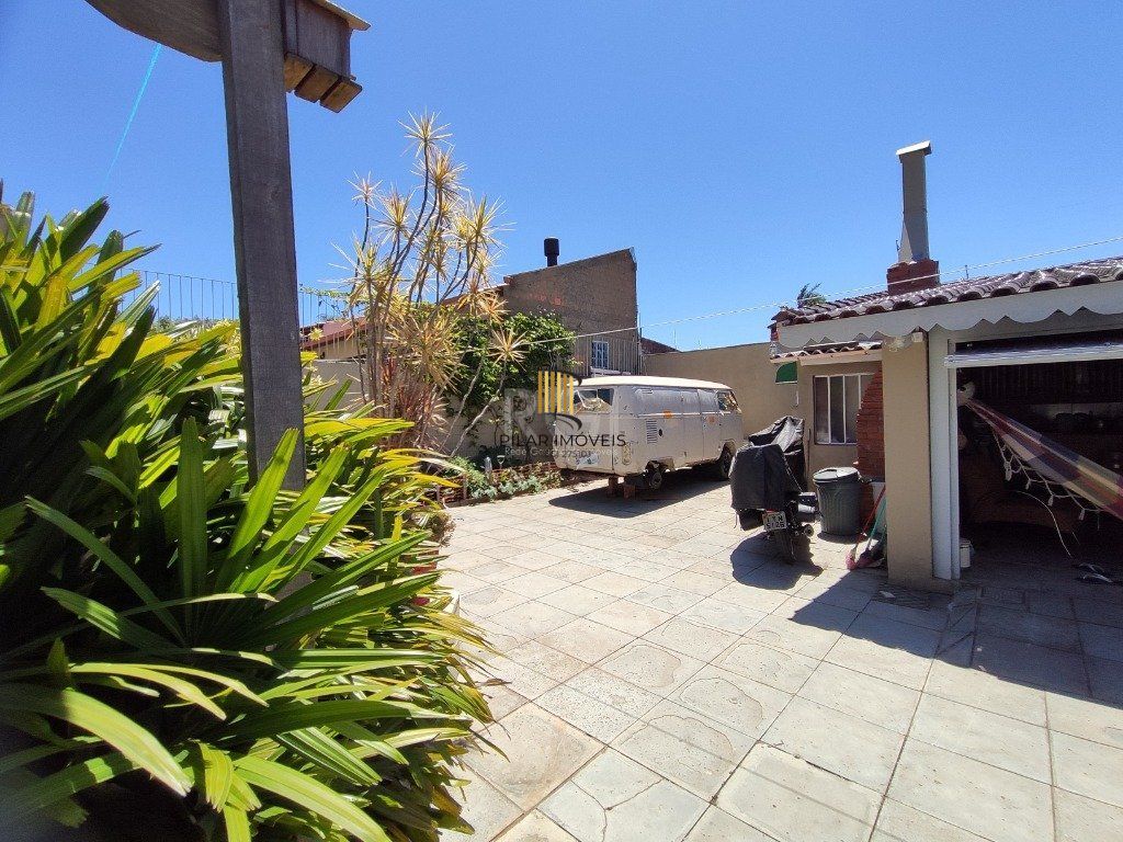 Casa para Venda - 142.8m², 4 dormitórios, 5 vagas - Teresópolis