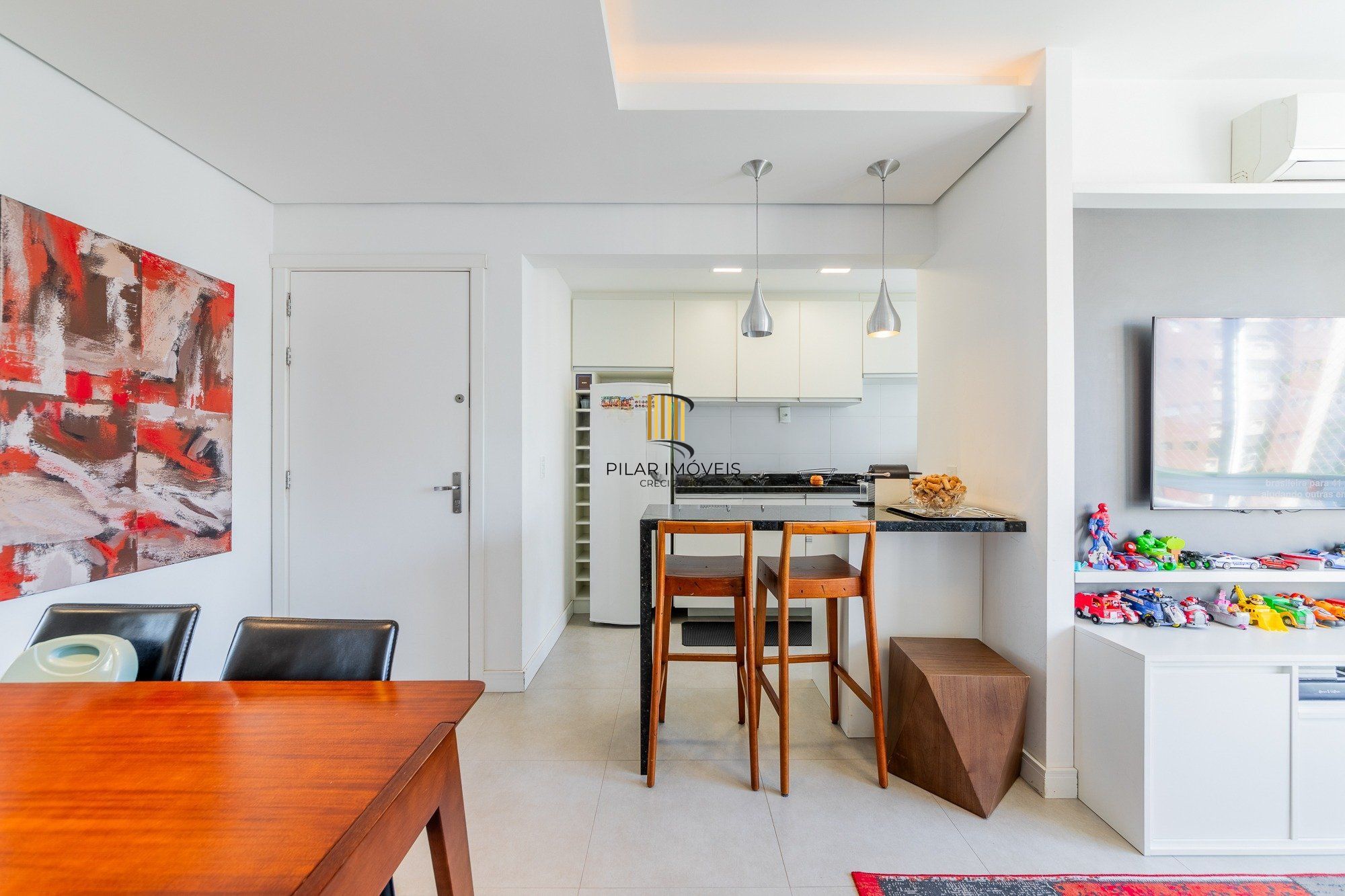 Apartamento com 3 quartos e 79m² à venda em Passo da Areia - Rua Bezerra De Menezes, Passo Da Areia, Porto Alegre