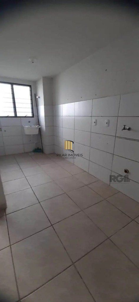 Apartamento de 2 dormitórios no bairro Chapéu do Sol