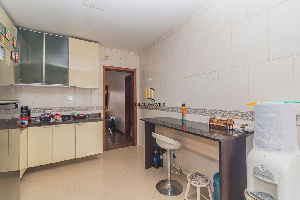 Casa de 3 dormitórios à venda no Bairro Parque Santa Fé - Porto Alegre