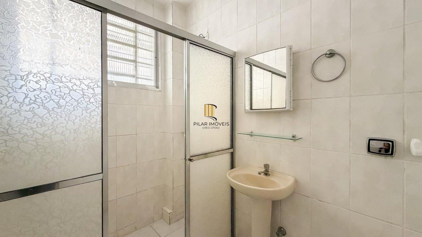 Apartamento com 2 quartos e 77m² à venda em Bom Fim, Porto Alegre. Rua Tomaz Flores, Bom Fim, Porto Alegre