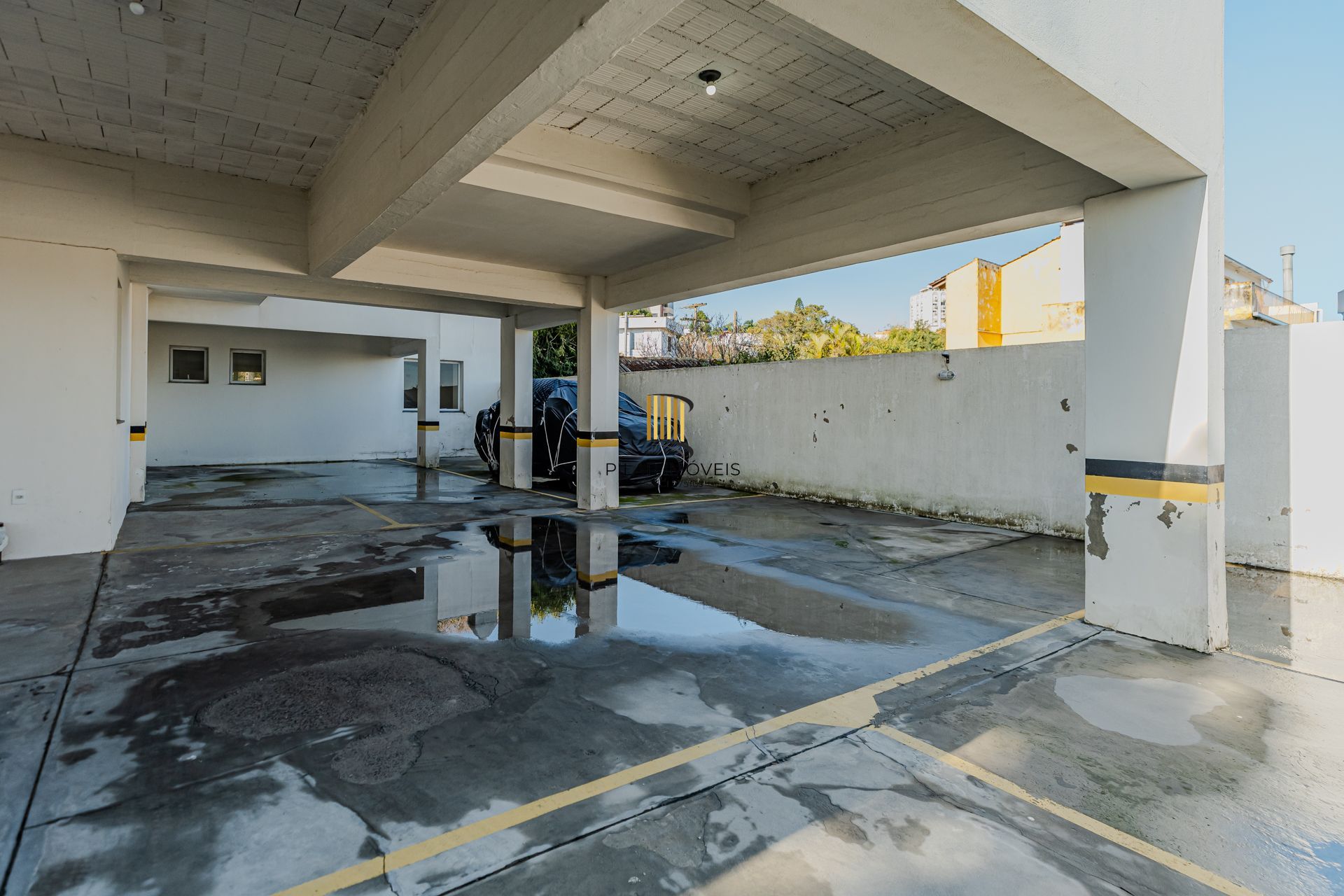 Apartamento para Venda - 59m², 2 dormitórios, sendo 1 suites, 2 vagas - Santa Tereza