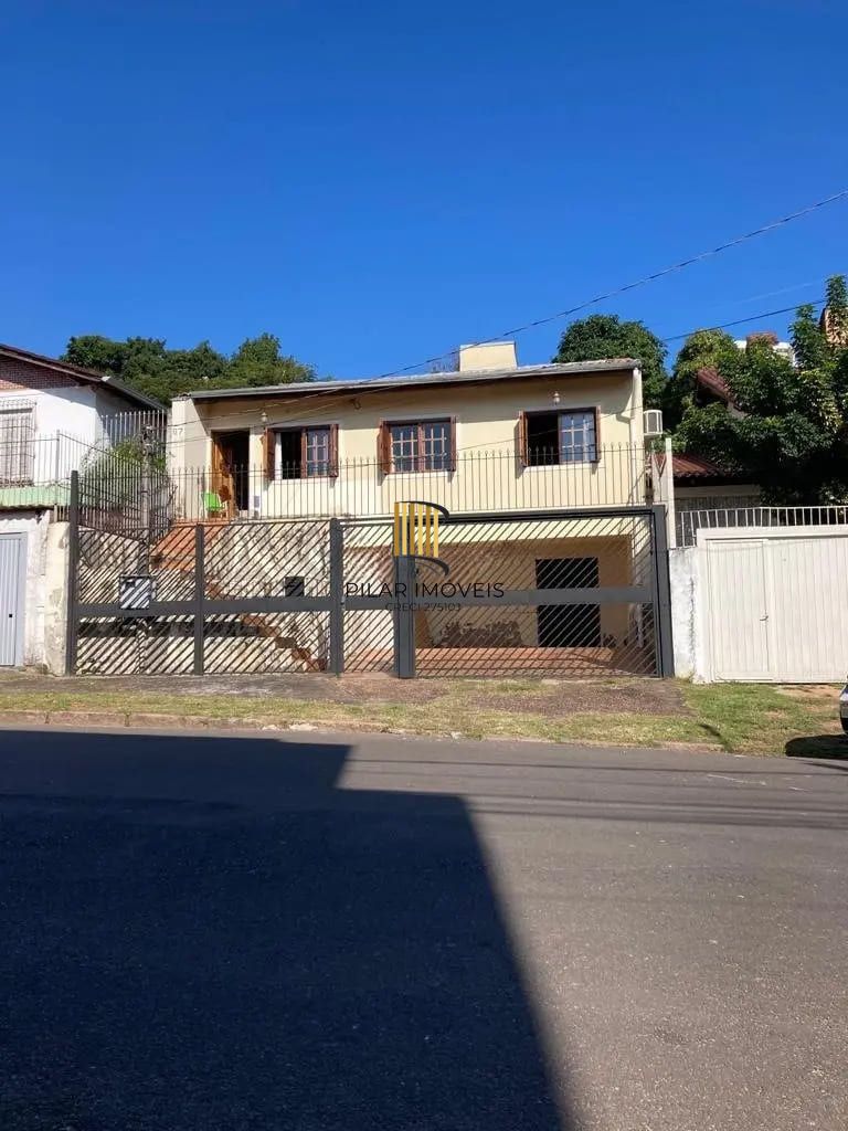 Casa de 3 dormitórios com 181m² à venda em Partenon, Porto Alegre.
