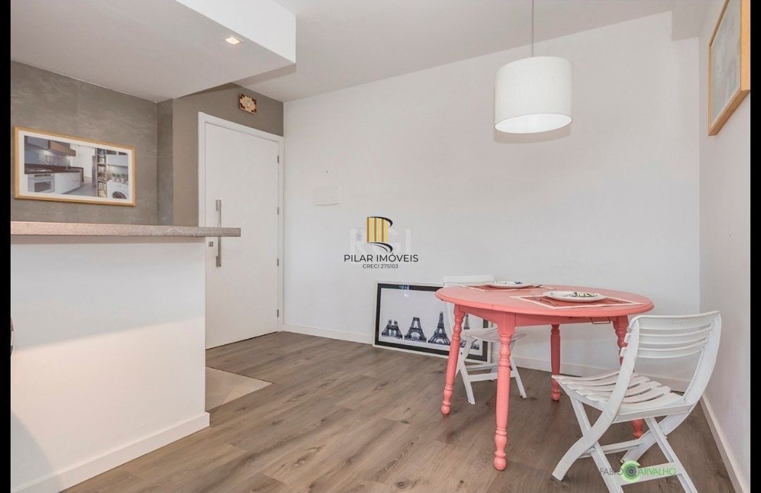 Apartamento 2 dormitórios no bairro Glória