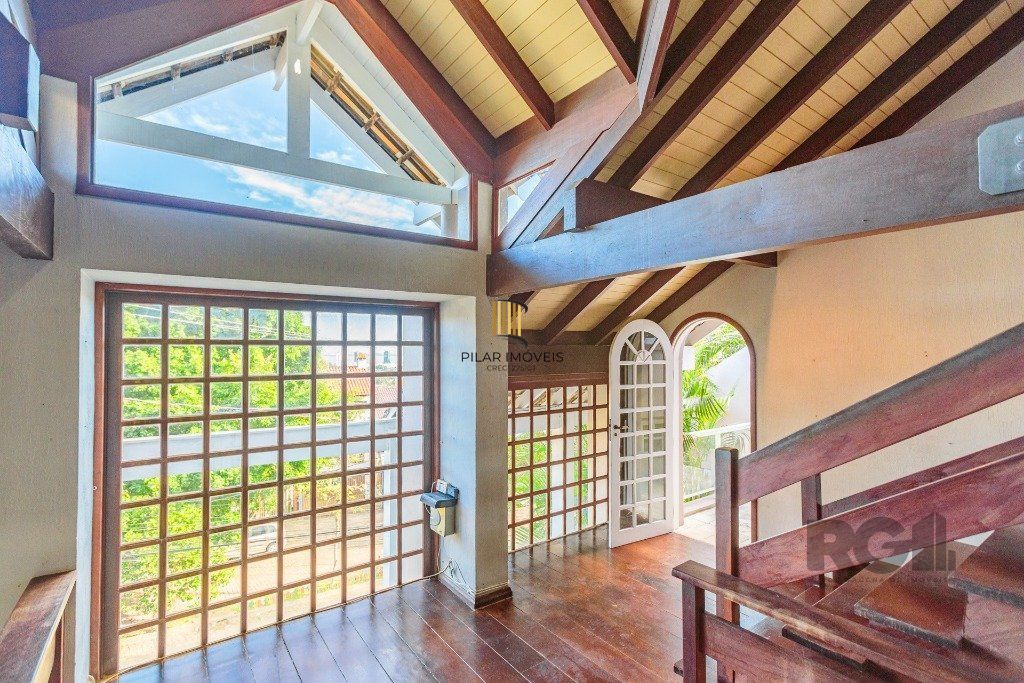 Casa 3 dormitórios no bairro Nonoai