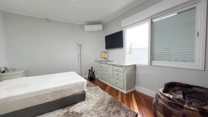 Casa 4 dormitórios no bairro Jardim Itu