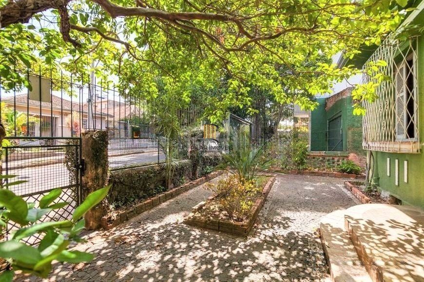 Casa para Venda - 212m², 3 dormitórios, 3 vagas - Azenha