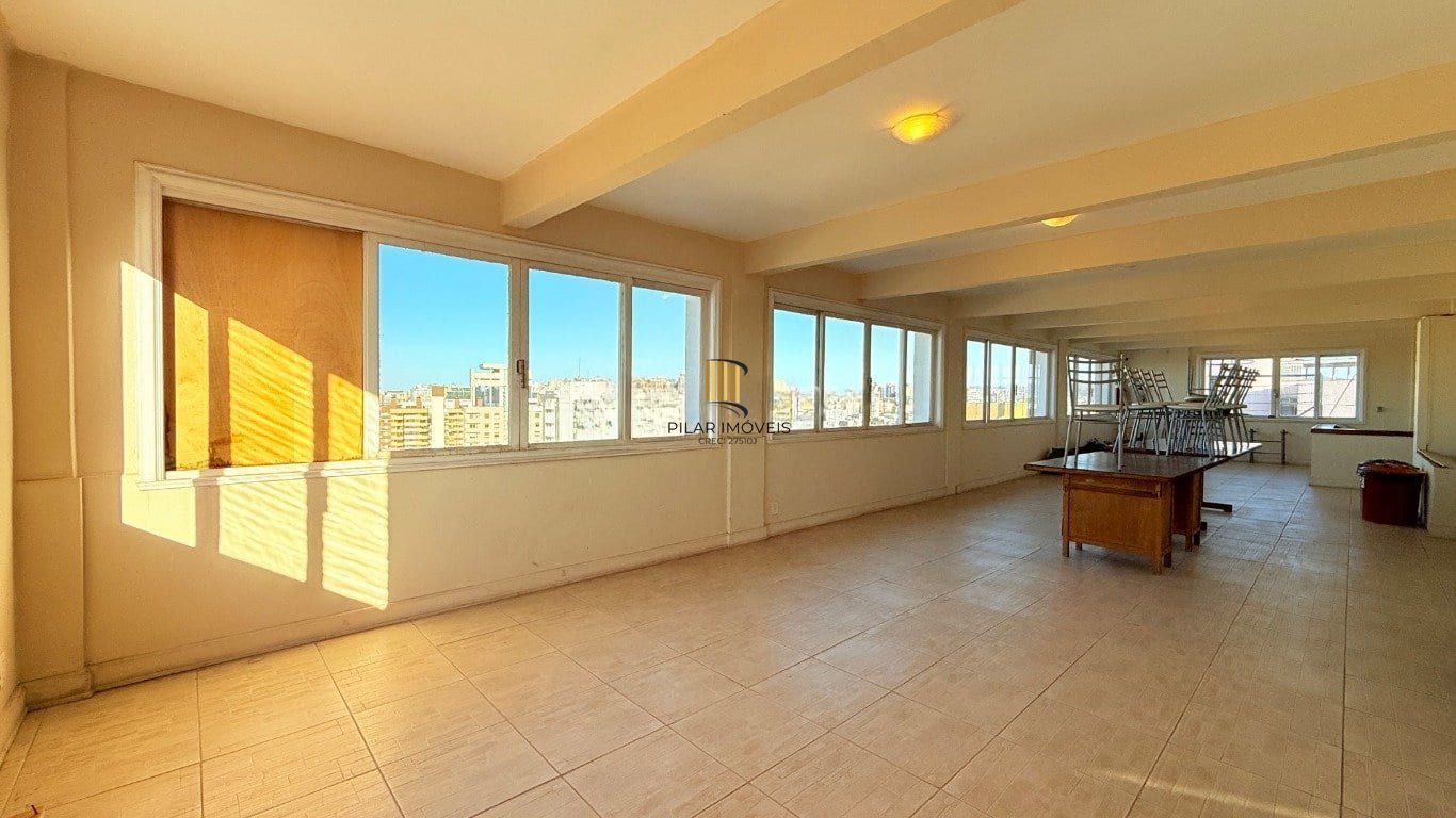 Apartamento de 3 dormitórios à venda em Independência, Porto Alegre