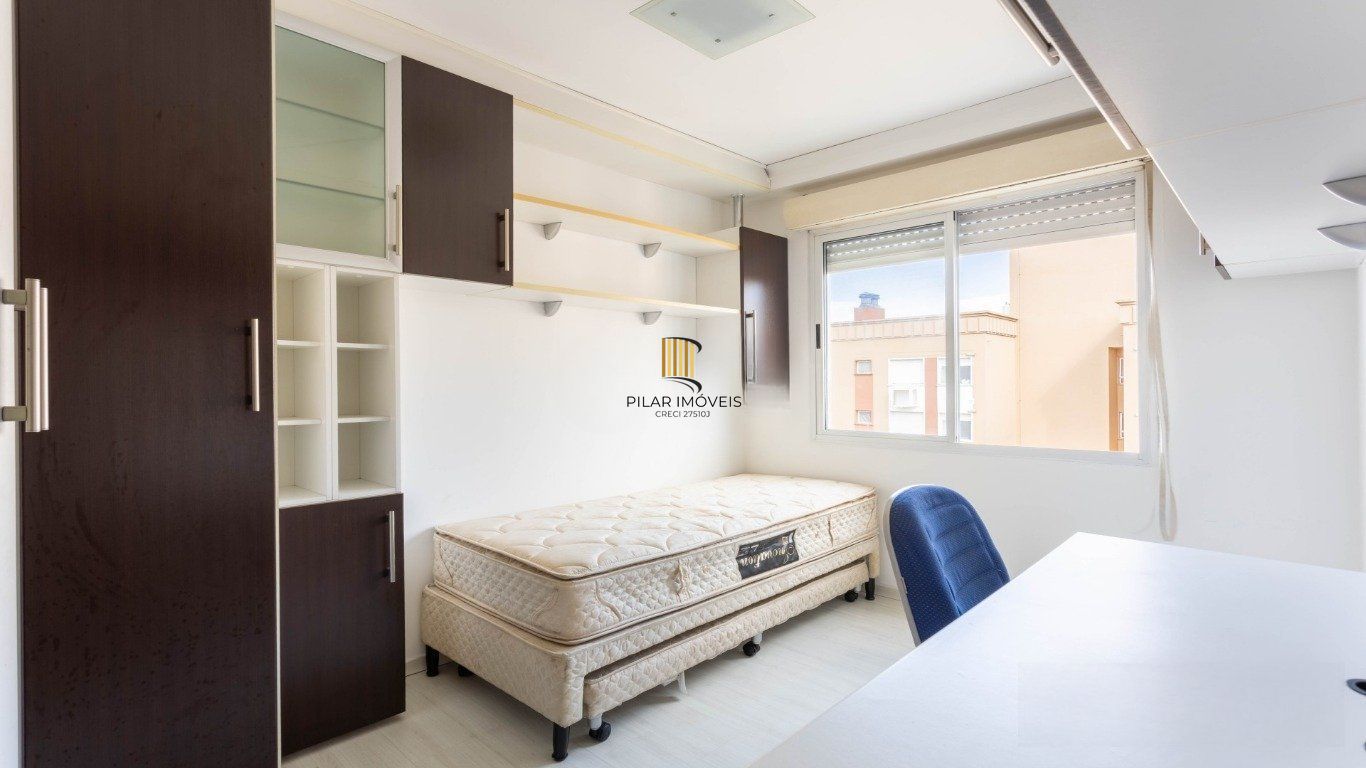 Apartamento com 2 quartos à venda em Partenon, Porto Alegre.