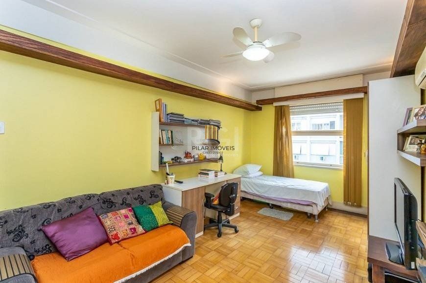 Apartamento 148m² - semi mobiliado, 2 dormitórios, 1 suíte e 1 vaga de garagem no bairro Bom Fim