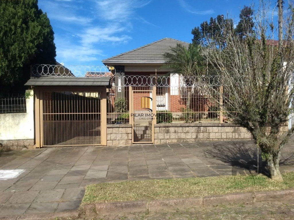 Casa de 168m² - 3 dormitórios, 3 vagas no bairro Nonoai - Pilar Imóveis