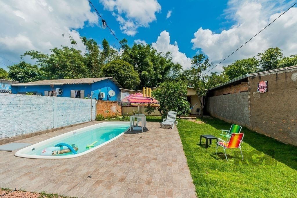 Casa de 2 dormitórios com 98m² no Bairro Lomba do Pinheiro