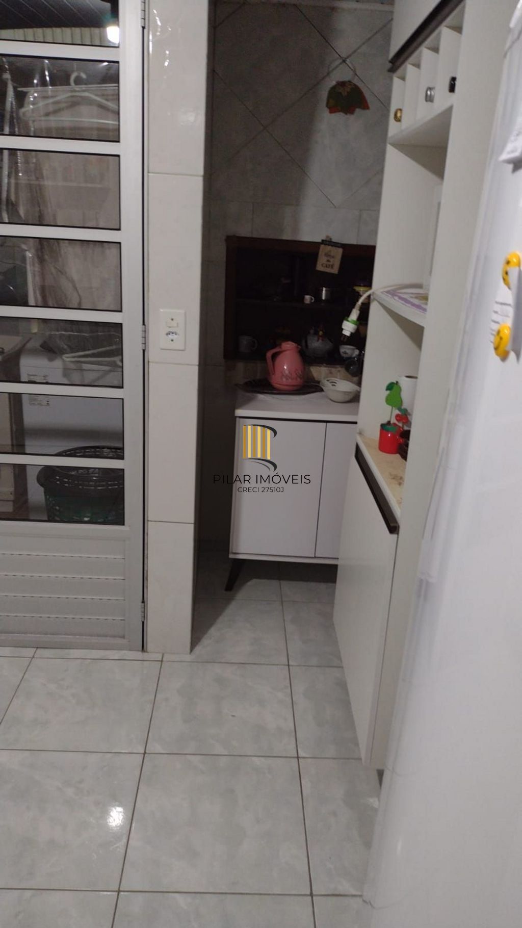 Apartamento 2 dormitórios térreo com pátio em Teresópolis