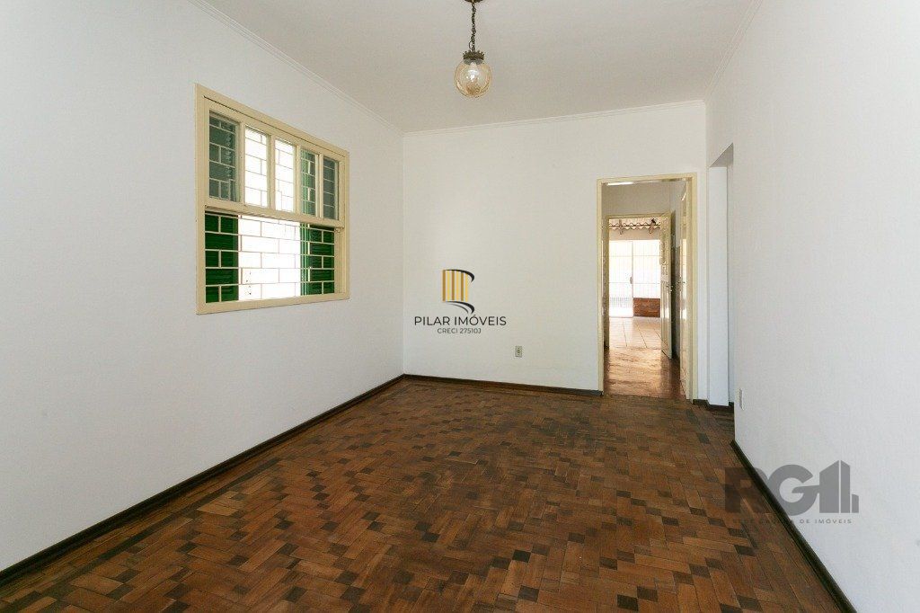 Casa com 5 dormitórios no bairro Jardim Carvalho