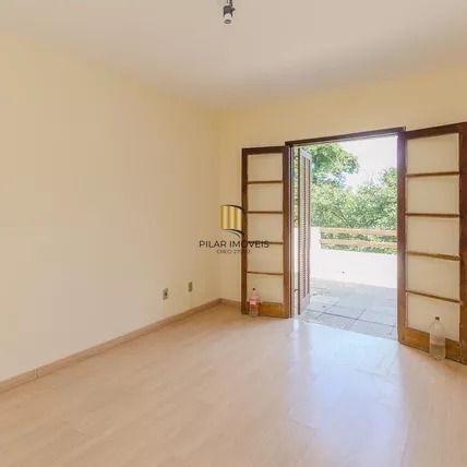 Casa à Venda na Rua da Gruta – 241,99m² – Próxima ao Hospital Divina Providência