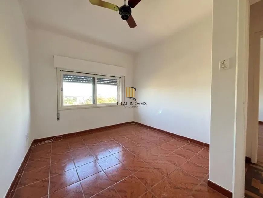 Casa para venda no bairro Medianeira | 3 dormitórios | Pátio amplo | Espaço gourmet | 298m² | Porto Alegre