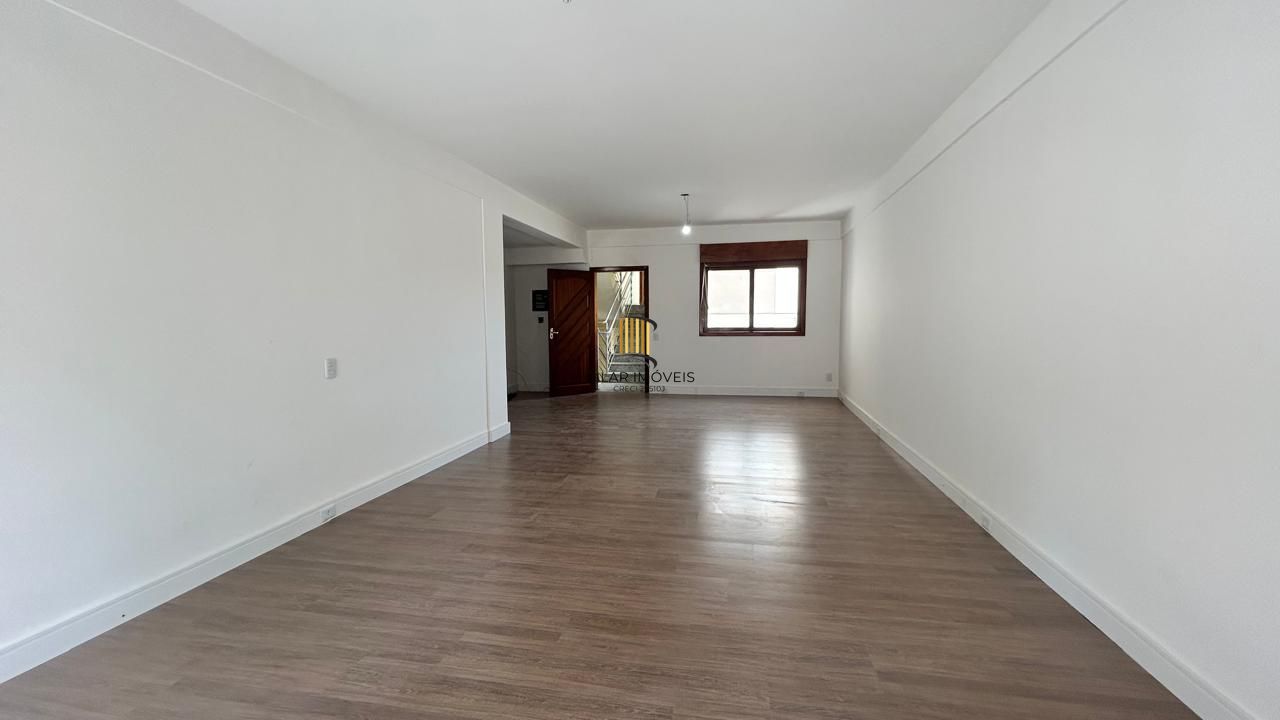 Apartamento 2 dormitórios no bairro Medianeira em Porto Alegre para Alugar