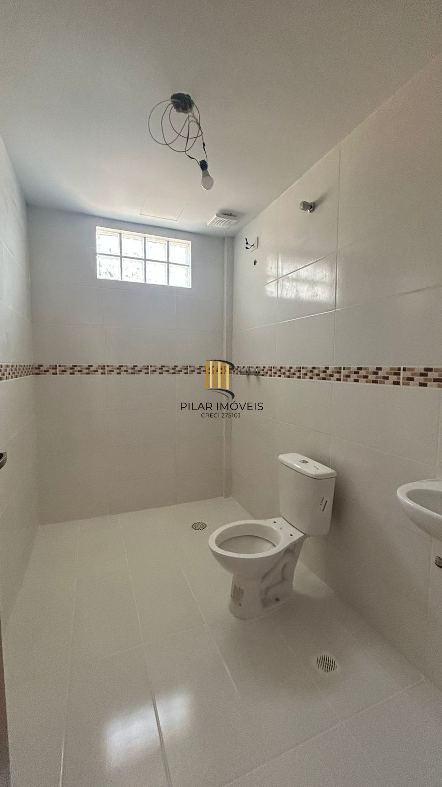 Apartamento 2 dormitórios no bairro Medianeira em Porto Alegre para Alugar
