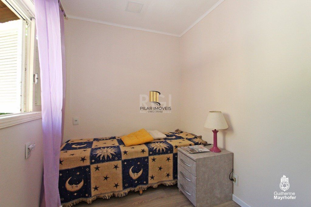 Casa para Venda - 240m², 5 dormitórios, sendo 1 suites, 3 vagas - Menino Deus