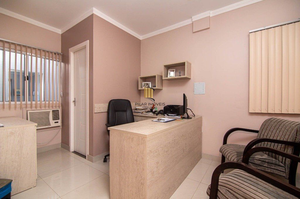 Prédio Comercial no bairro Cavalhada