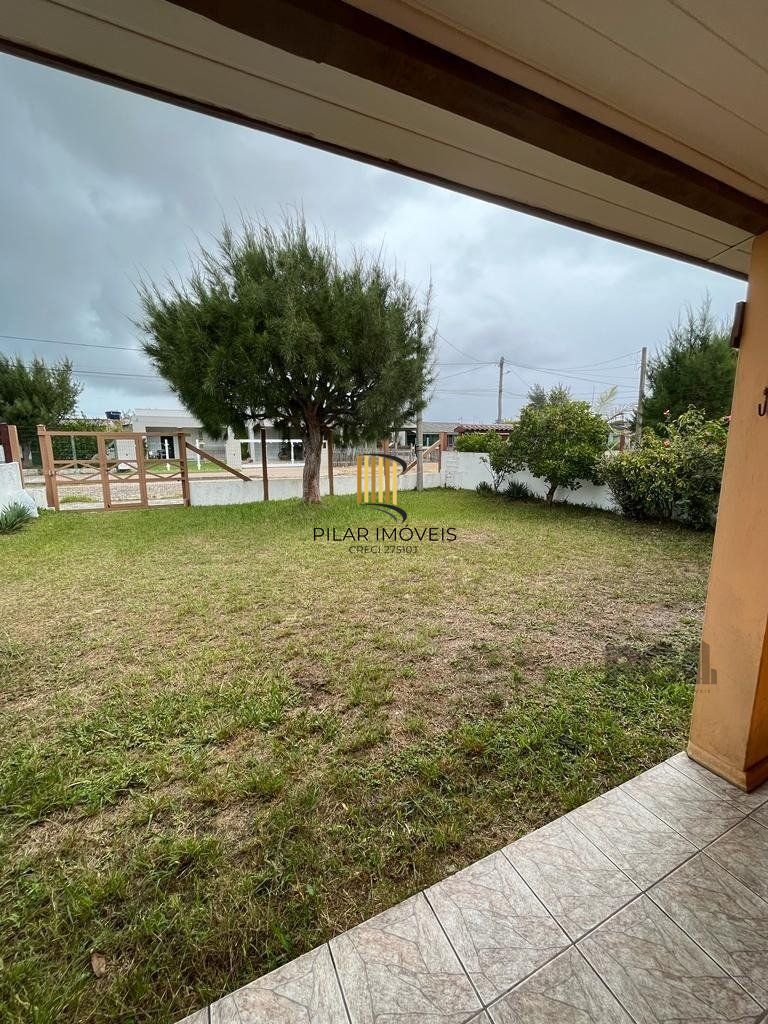 Casa 2 dormitórios no bairro Quintão