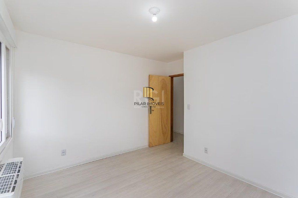 Cobertura de 140m² - 3 dormitórios, 2 banheiros, terraço com churrasqueira e 1 vaga de garagem no Bom Jesus
