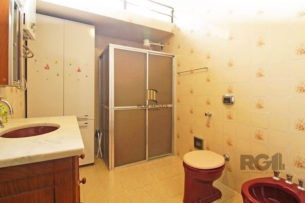 Excelente casa de 154m² com 3 dormitórios e 2 vagas.