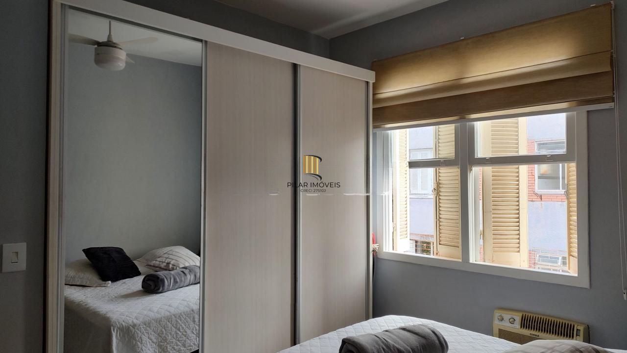 Apartamento 2 dormitórios e vaga rotativa.