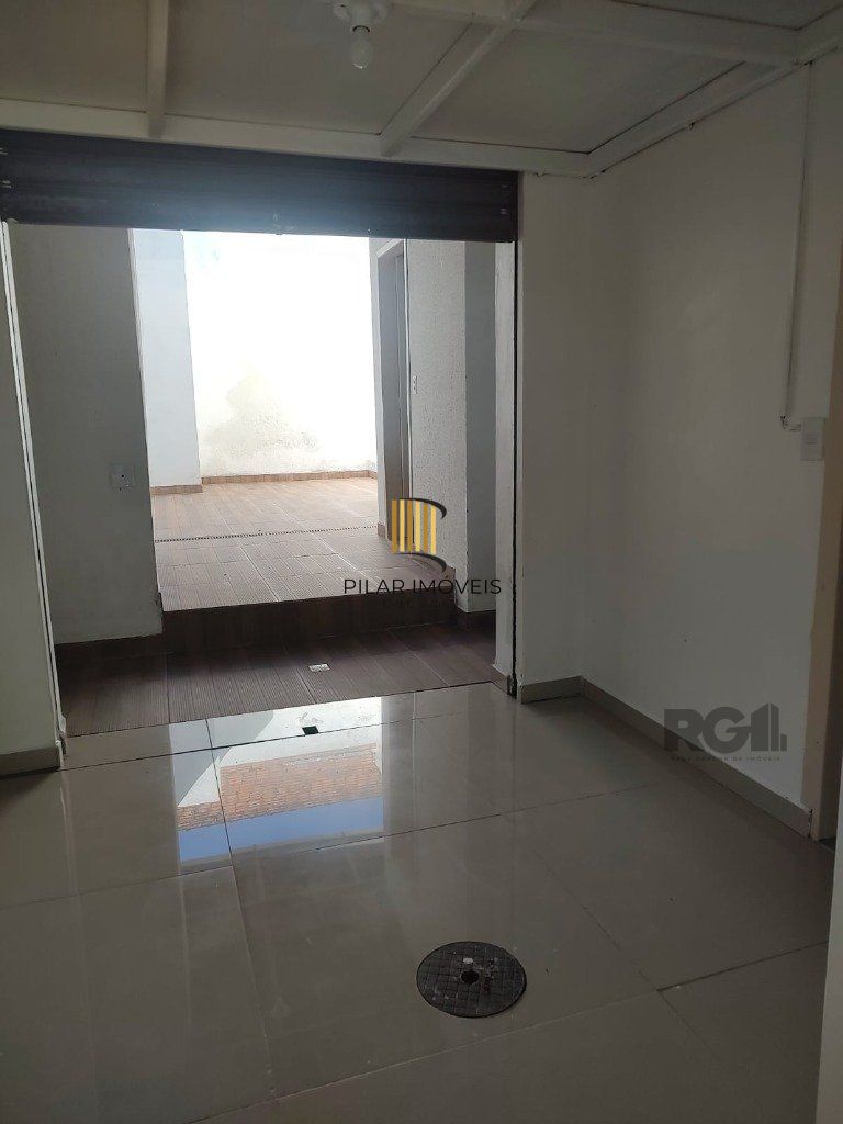 Loja para Venda - 60m², 0 dormitórios, 3 vagas - Petrópolis