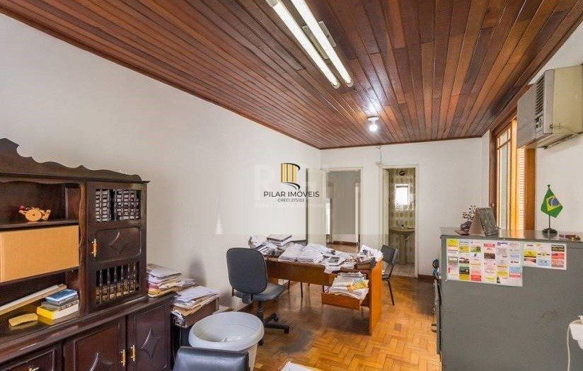 Predio para Venda - 120m², 3 dormitórios, 3 vagas - Partenon